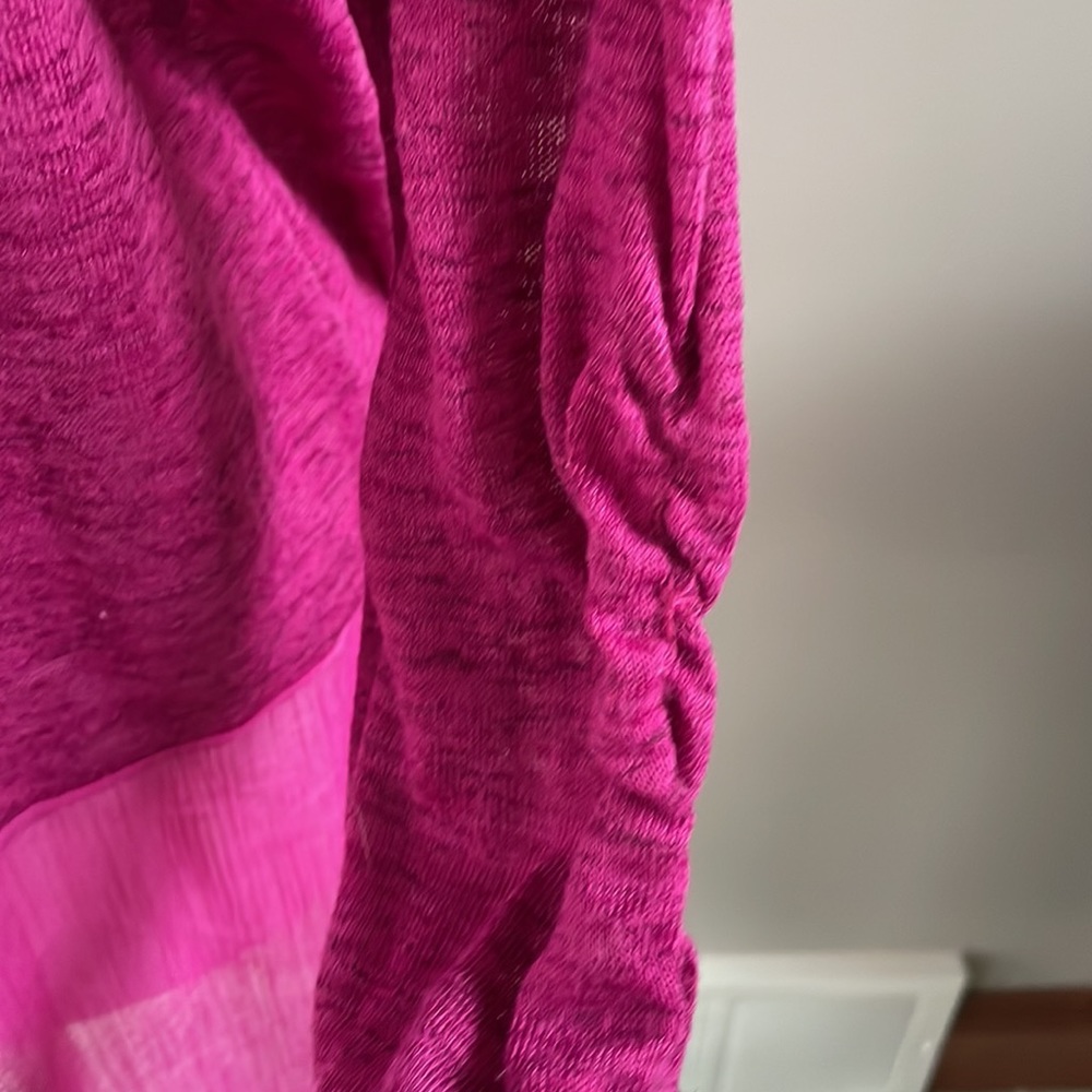 Magenta Cardigan with beautiful back detail - Picture 6 of 8